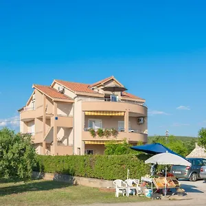 Apartment Lotus, Sukošan